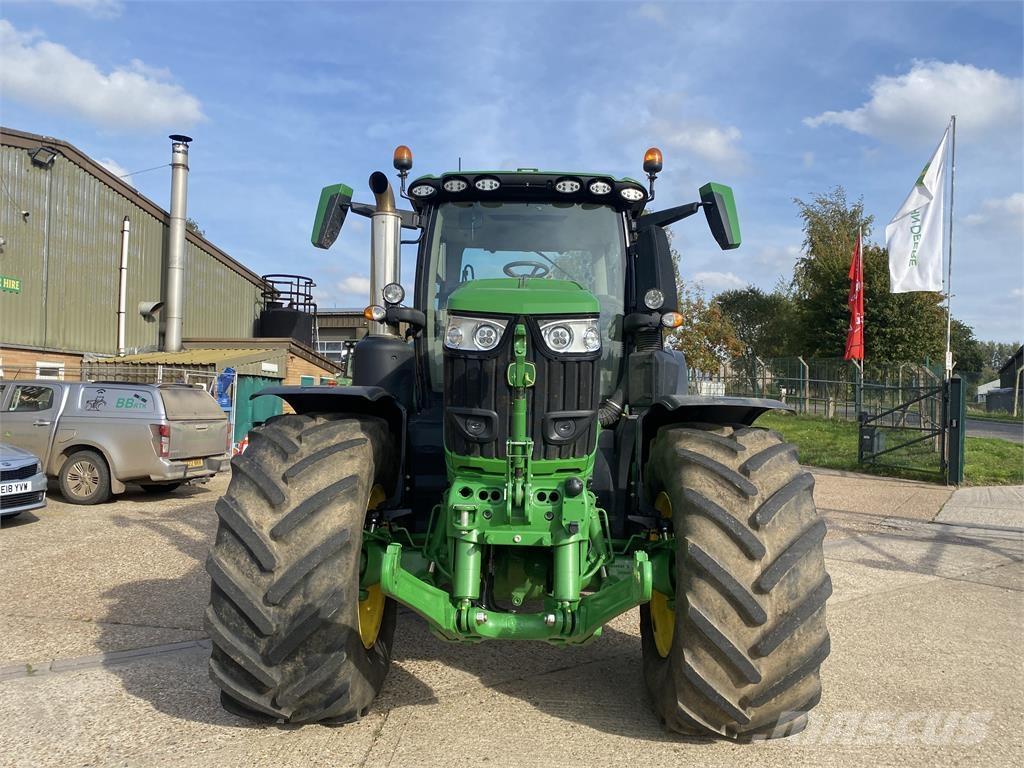 John Deere 6R250 Tractoare