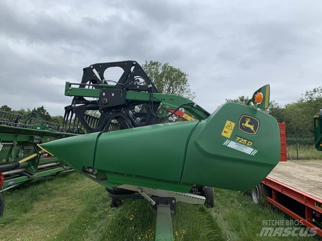 John Deere 725D Combine de secerat
