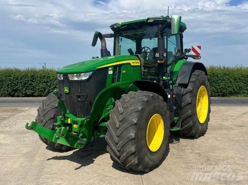 John Deere 7R330 Tractoare
