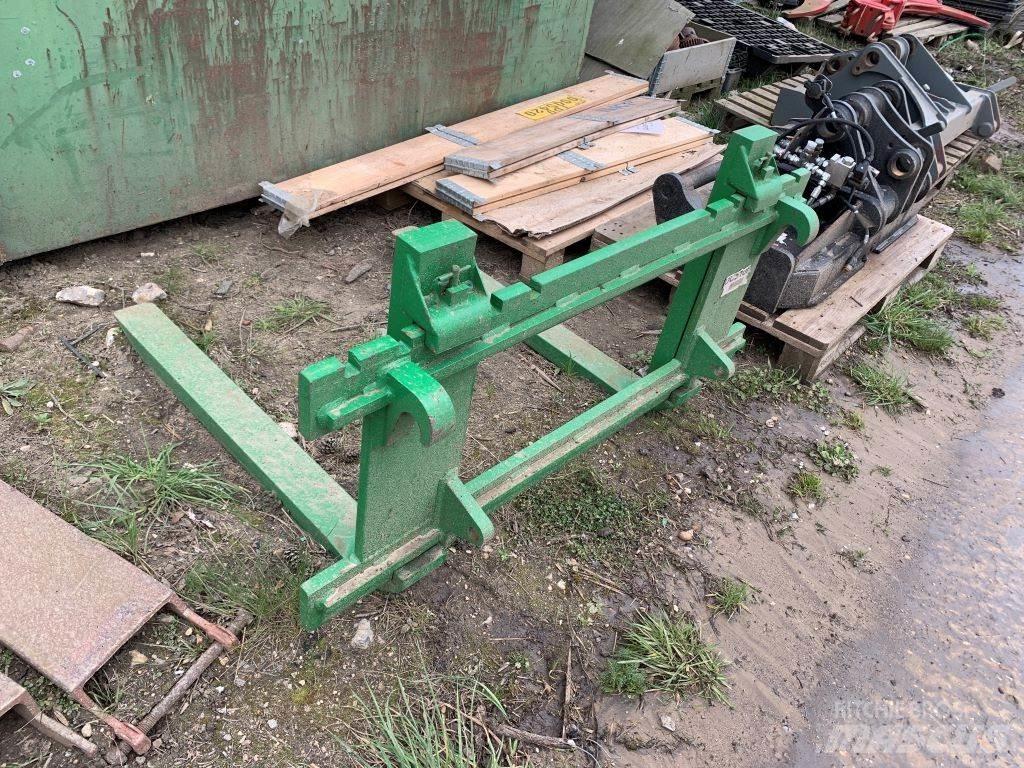 John Deere PALLET Alte accesorii si componente