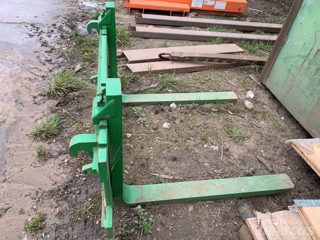 John Deere PALLET Alte accesorii si componente