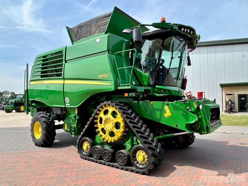 John Deere T670 Combine de secerat