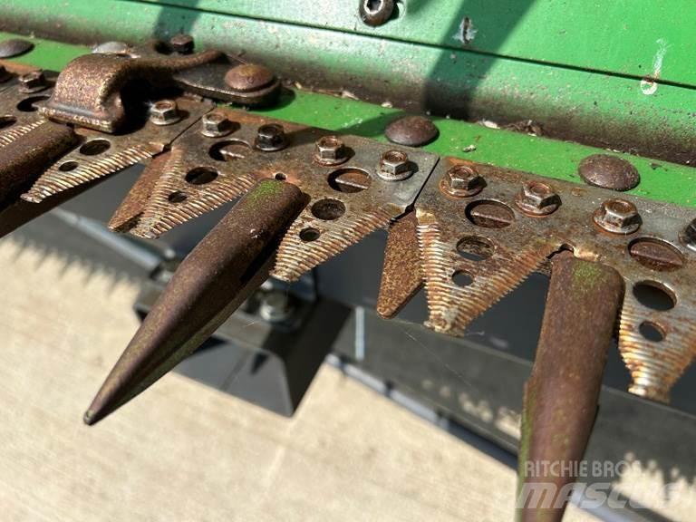 John Deere T670 Combine de secerat