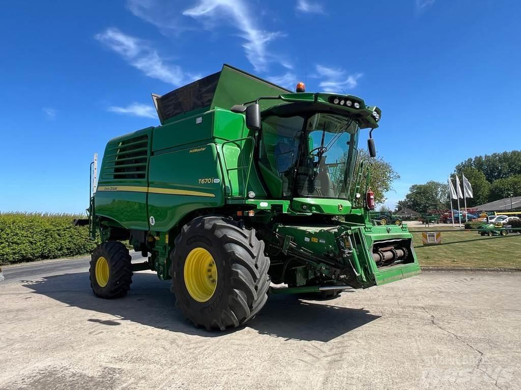 John Deere T670HM Combine de secerat