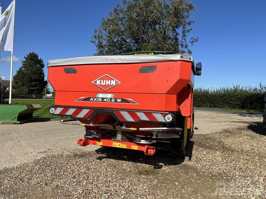 Kuhn 40.2W Împrastierea mineralelor