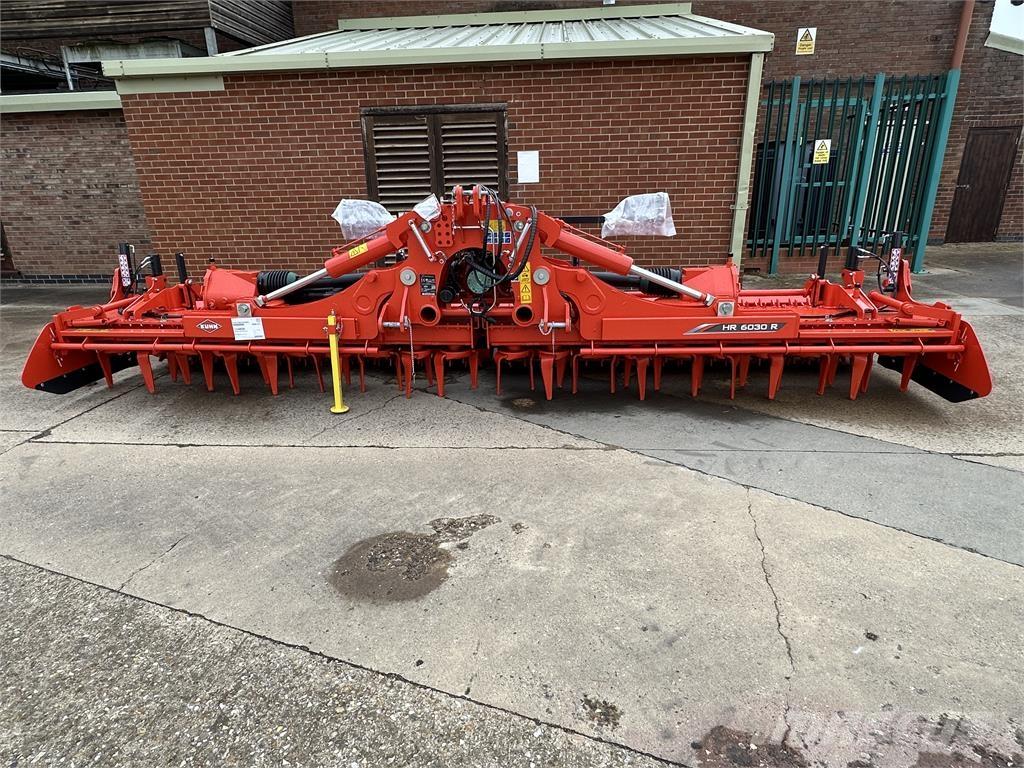 Kuhn HR6030 Grapa si pluguri rotative