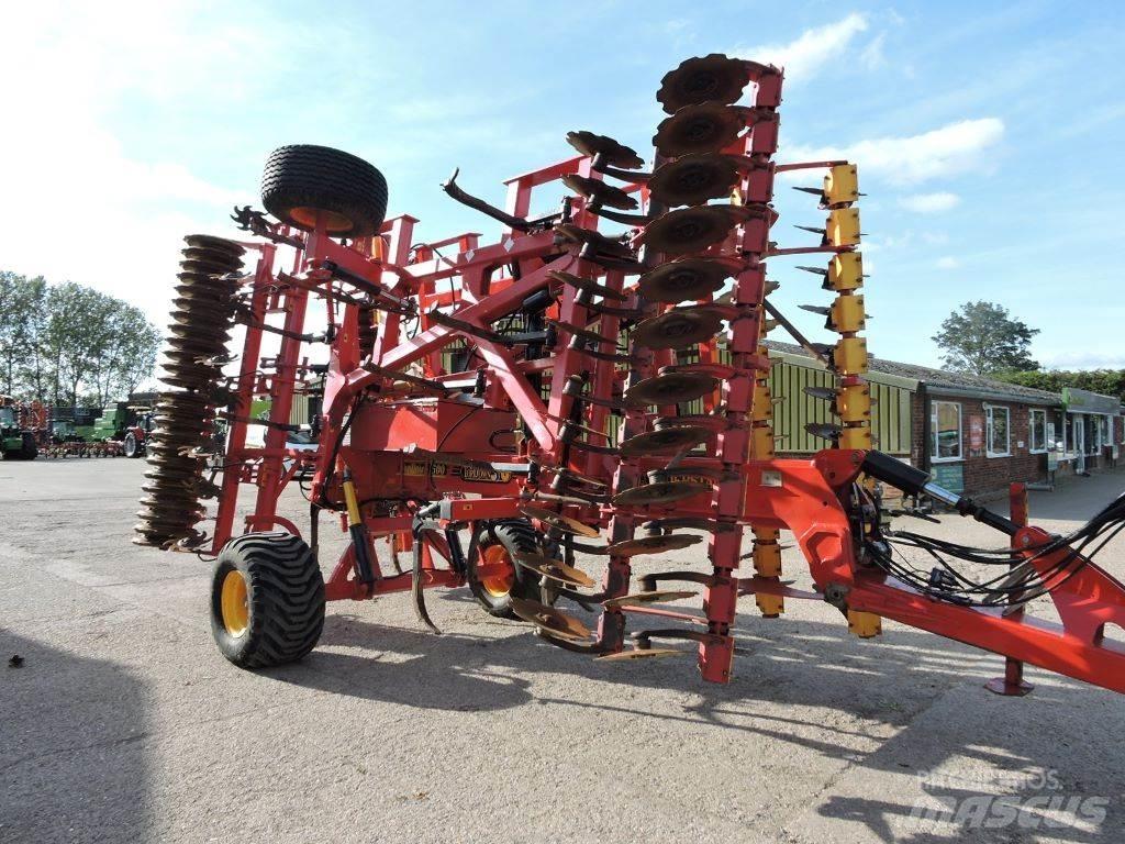 Väderstad TD600 Cultivatoare