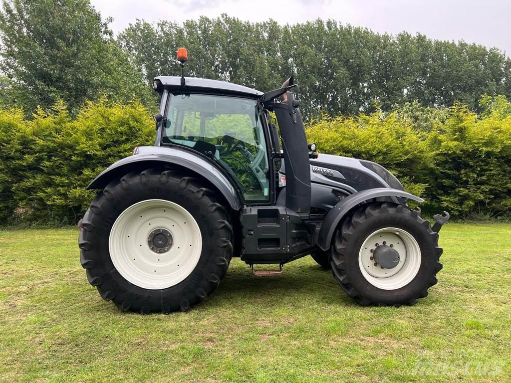 Valtra T234 Tractoare