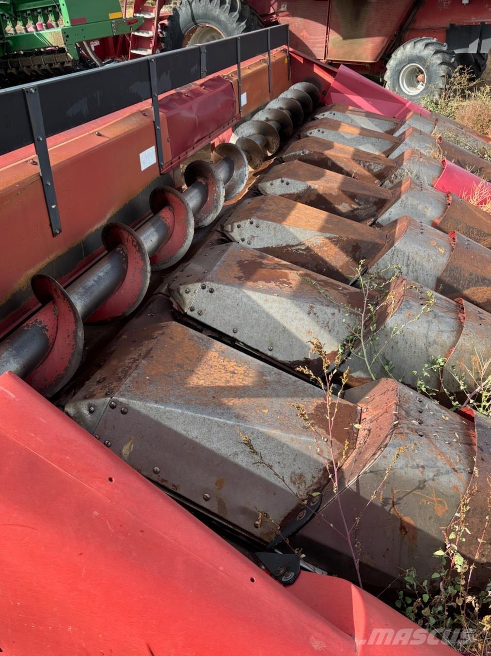 Case IH 1083 Combine de secerat
