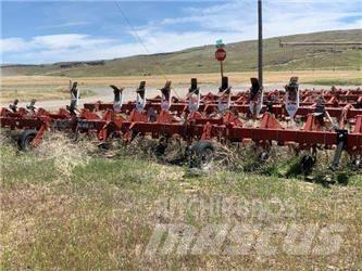 Case IH 1820 Cultivatoare de recolte in randuri