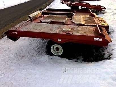 Hesston  Cleme balot