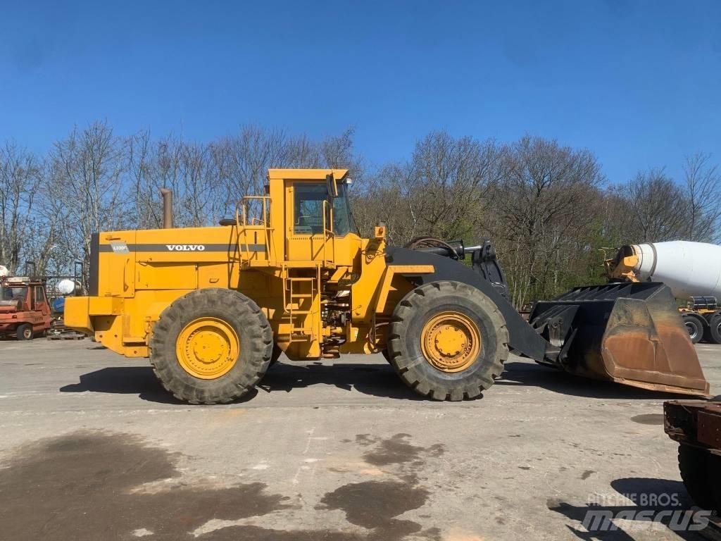 Volvo L330C Incarcator pe pneuri