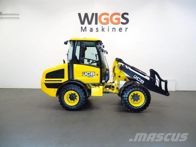 JCB 407 Incarcator pe pneuri