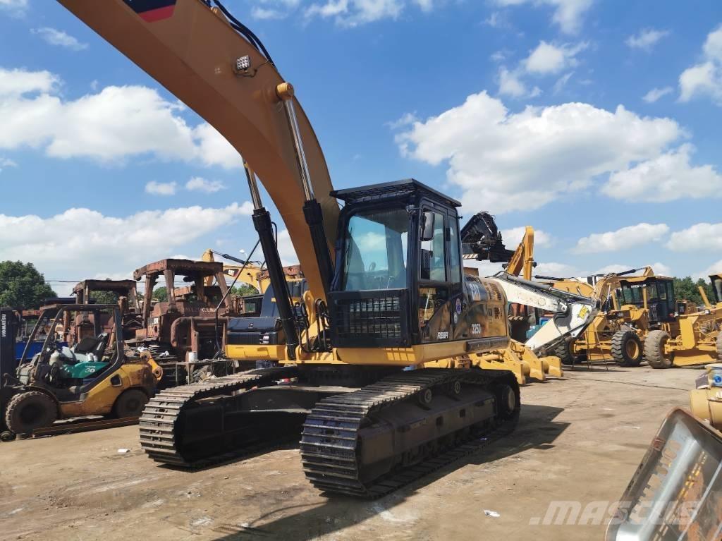 CAT 325DL Excavatoare pe șenile
