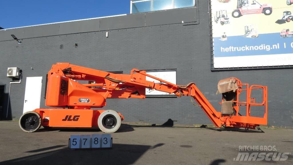 JLG E400AJPN Nacele cu brat articulat