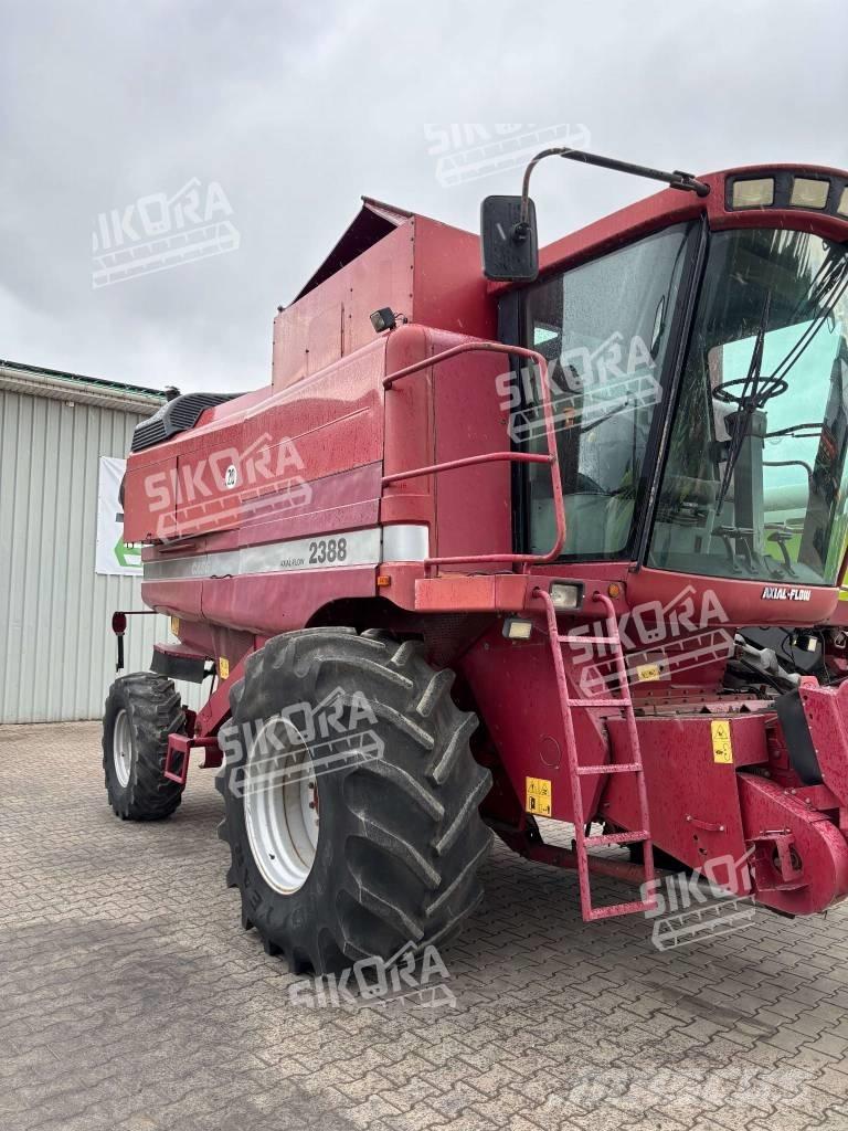 Case IH 2388 Combine de secerat