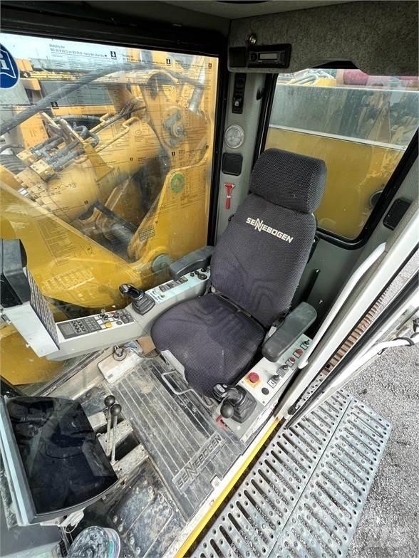 Bauer BG28V Echipamente de forare la suprafata