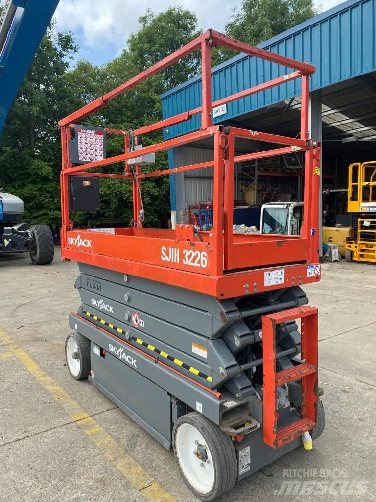SkyJack SJ 3226 Platforme foarfeca