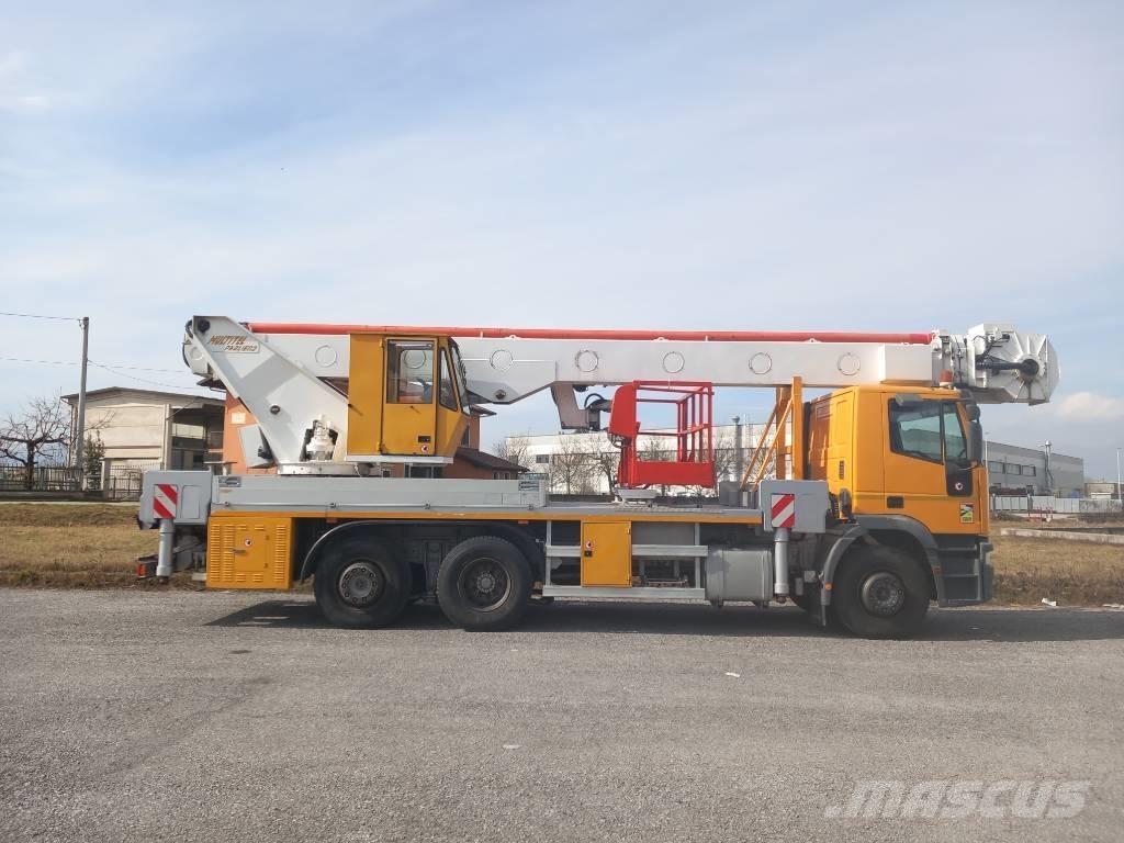 Pagliero J340TA Platforme aeriene montate pe camion