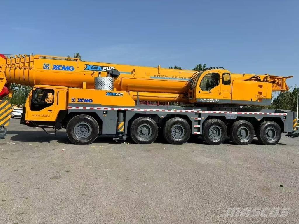 XCMG XCA240 Macara teren accidentat