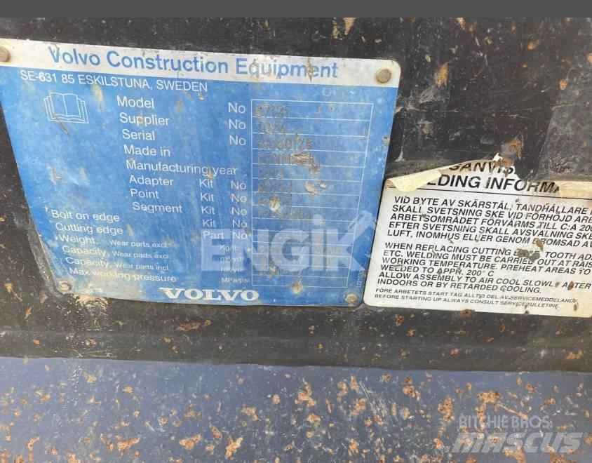 Volvo Godet Incarcator pe pneuri