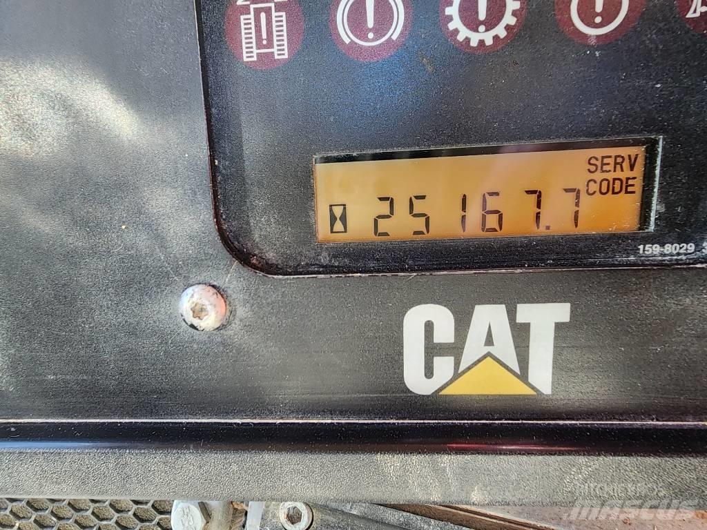 CAT D7R SERIE 2 Buldozere pe senile
