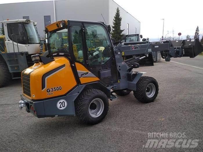 GiANT G3500 Tele Incarcator pe pneuri