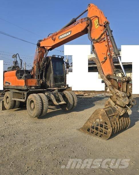 Doosan DX 140 W-5 Excavatoare cu roti