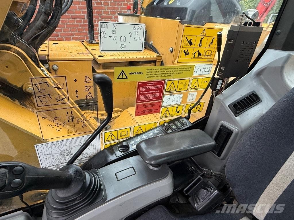 CAT 315 Excavatoare pe șenile
