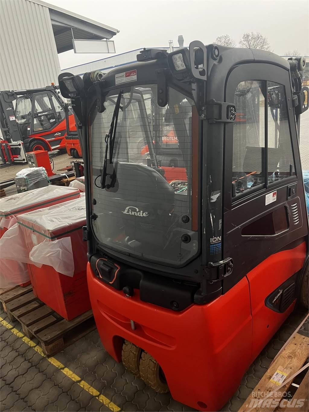 Linde E16C Stivuitor electric
