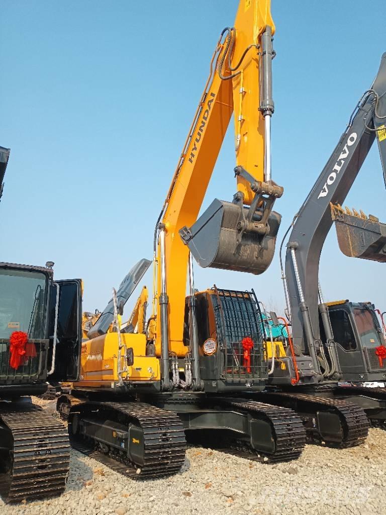 Hyundai 220 Excavatoare 7t - 12t