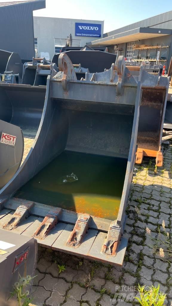  Bucket CW40 Pistoane