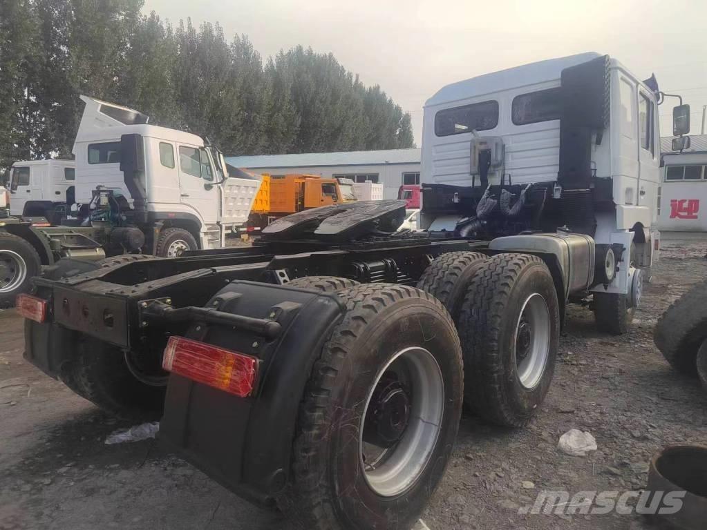 Shacman F3000 6x4 Autotractoare