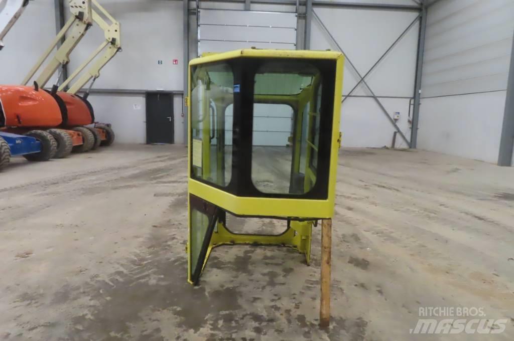 Yanmar Vio 75/SV100 Cabine si interior