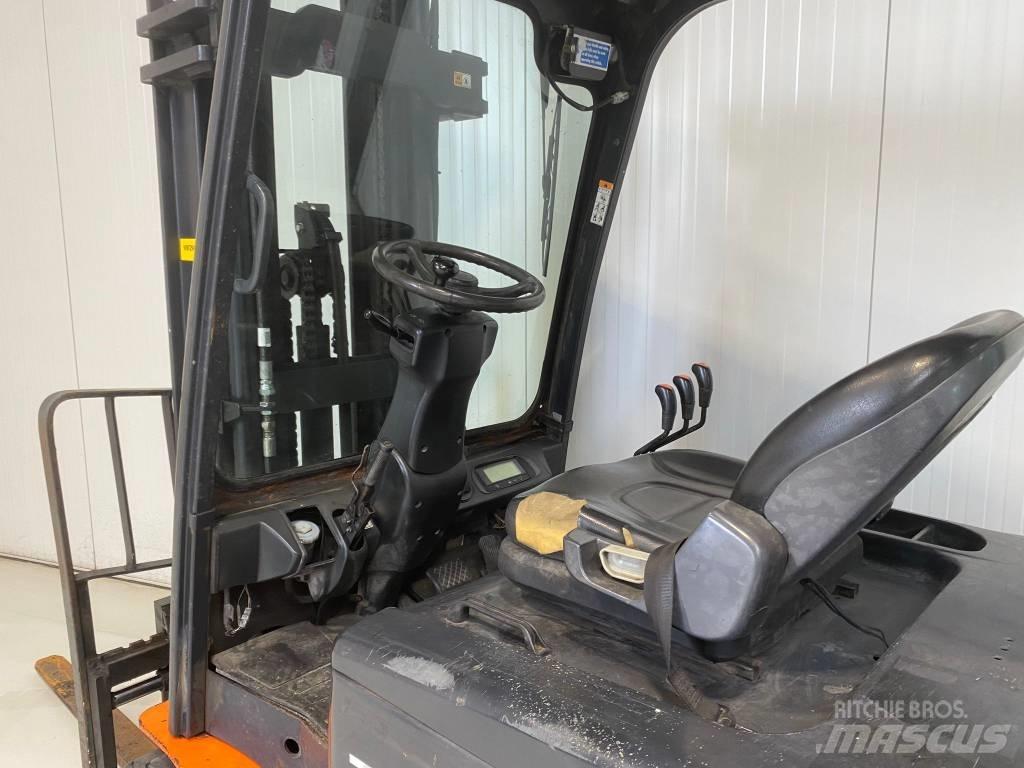 Doosan B35X-5 Stivuitor electric