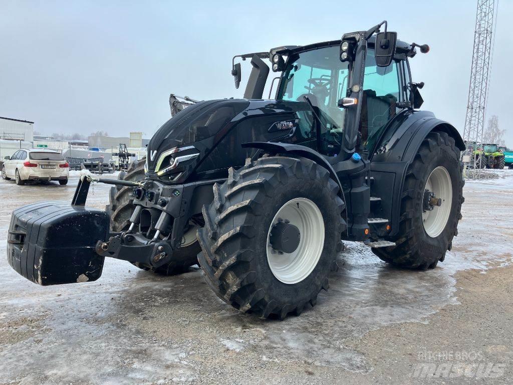 Valtra Q305 Tractoare