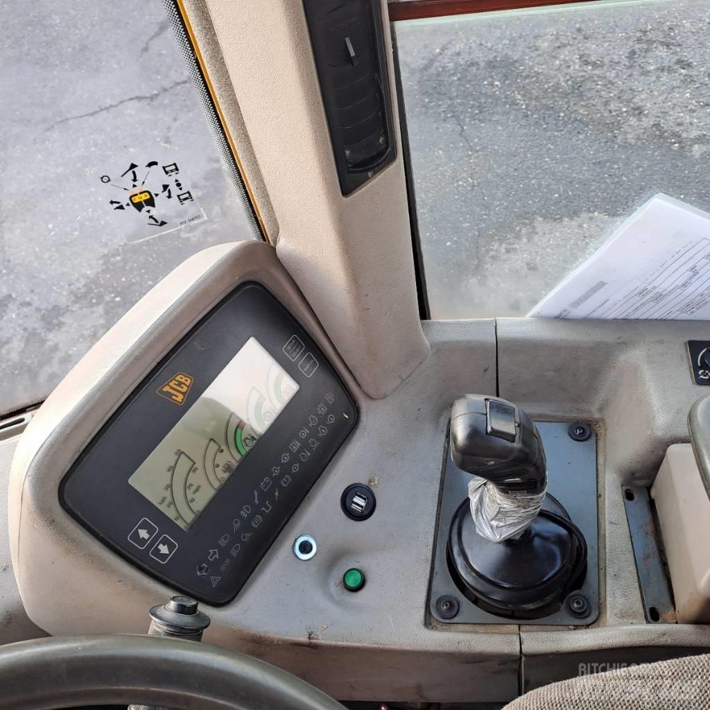 JCB 426 B Incarcator pe pneuri
