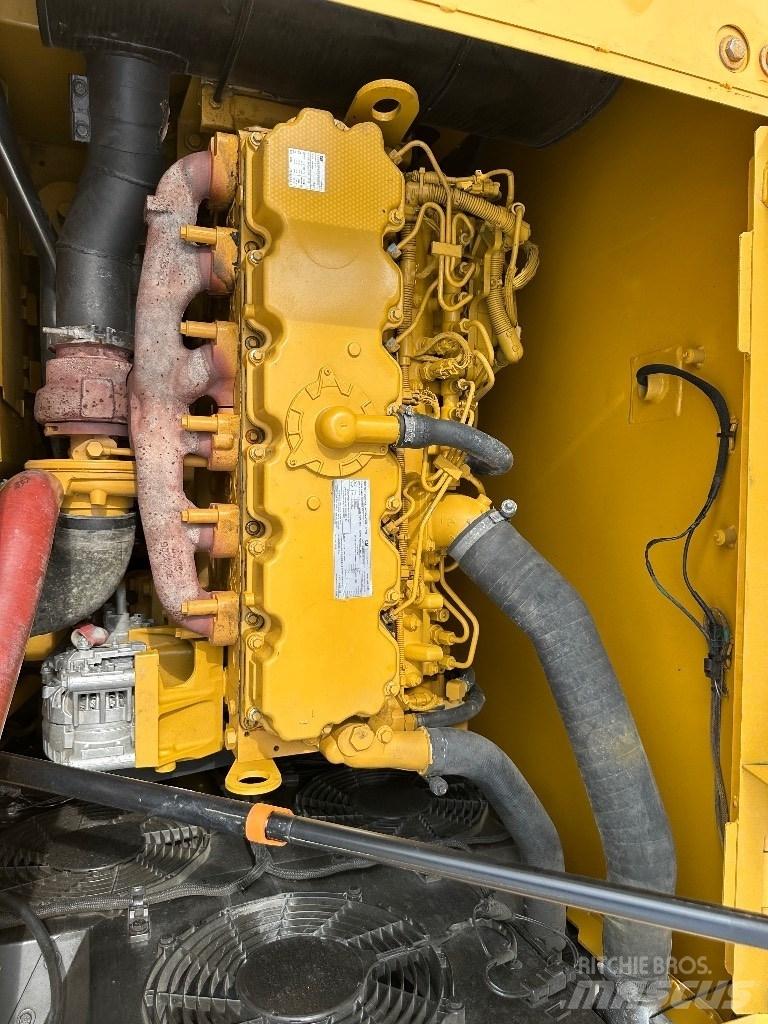 CAT CAT320 Excavatoare 7t - 12t