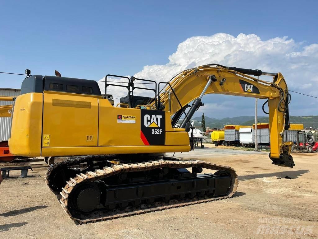CAT 352FL Excavatoare pe șenile
