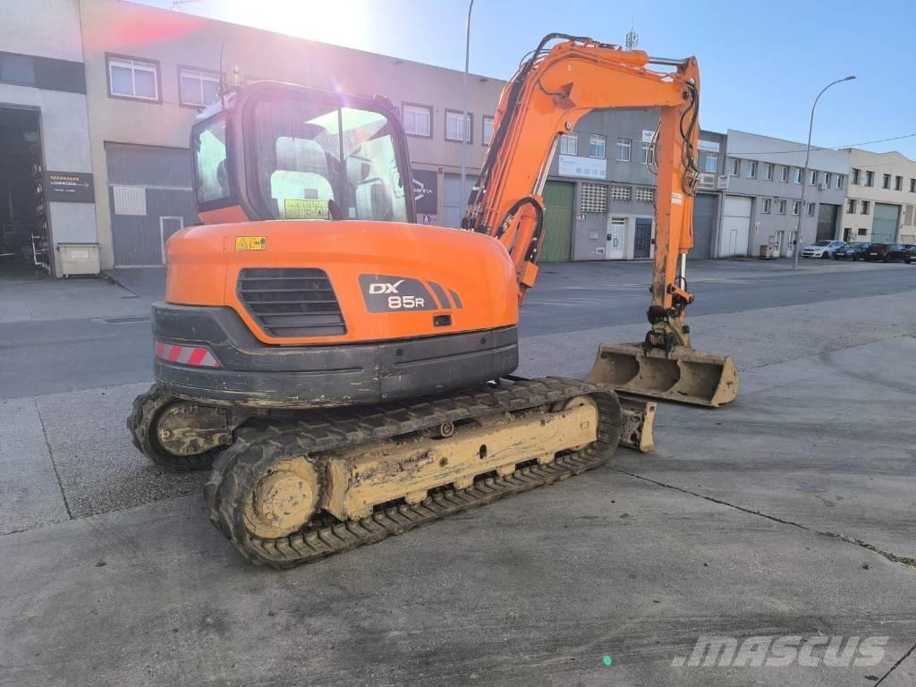 Doosan DX 85 R-3 Excavatoare 7t - 12t
