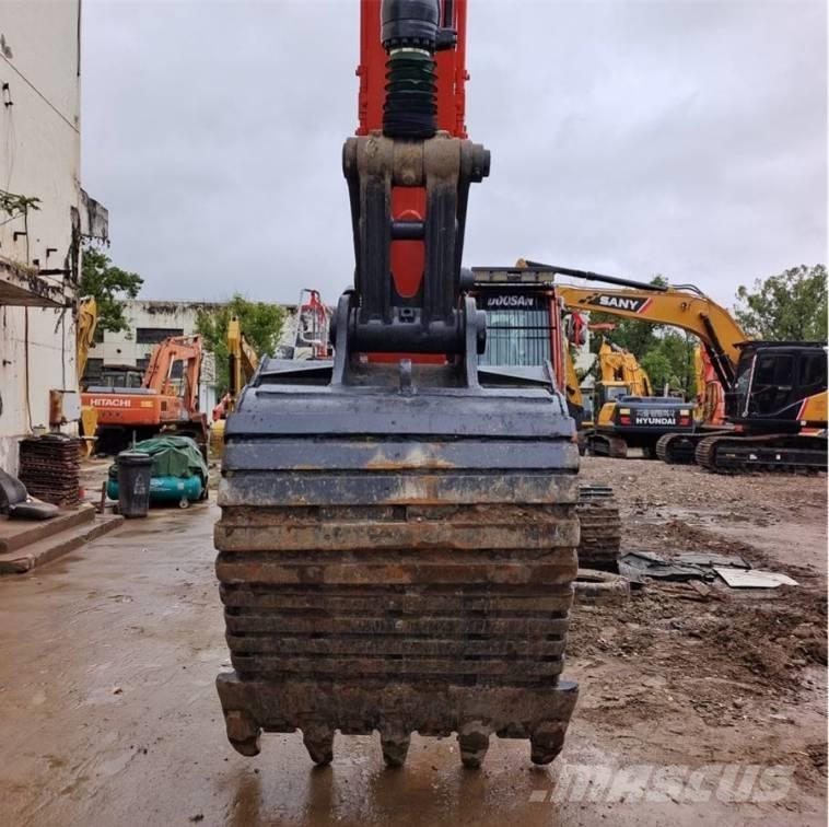 Doosan DX 340 Excavatoare pe șenile
