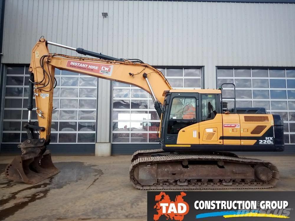 Hyundai HX 220 L Excavatoare pe șenile
