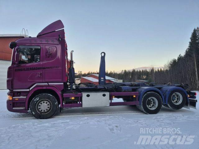 Scania R 560 Camion cu carlig de ridicare