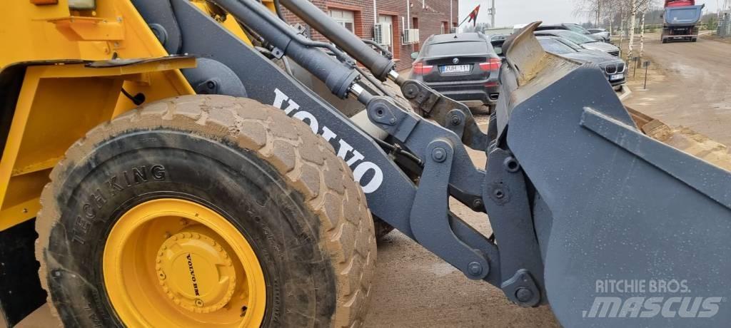 Volvo L 90 B Incarcator pe pneuri