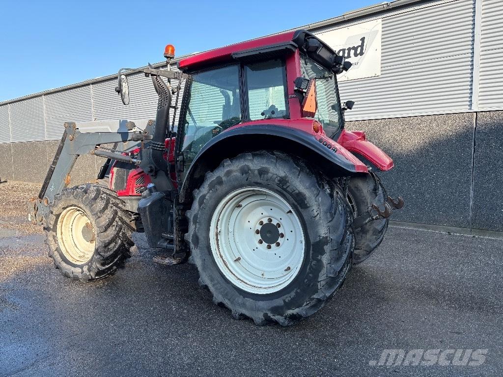 Valtra N 143 Tractoare