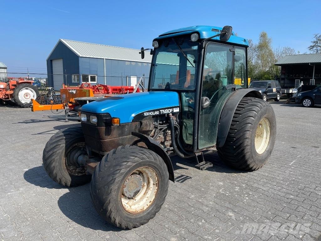 New Holland TN 90 F Tractoare