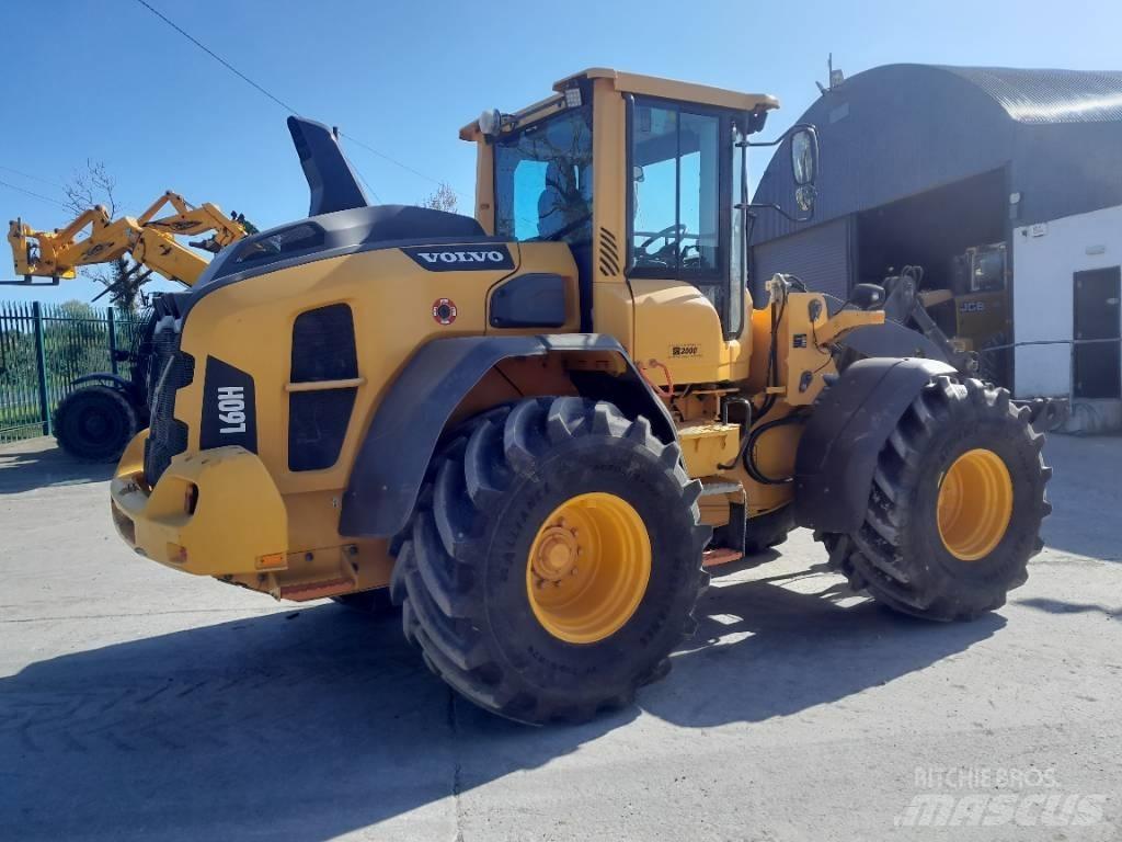 Volvo L 60 Incarcator pe pneuri