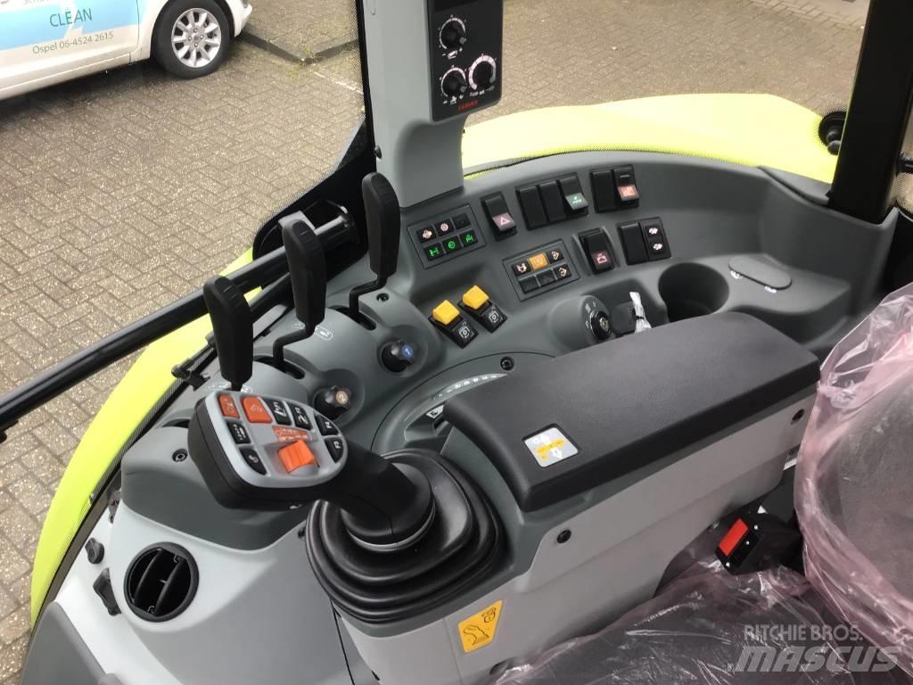 CLAAS Arion 450 CIS Tractoare