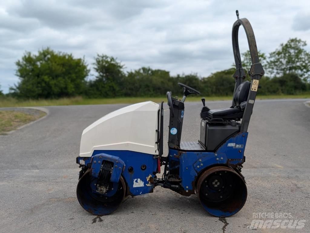 Ammann ARX 20 Cilindri compactori dubli