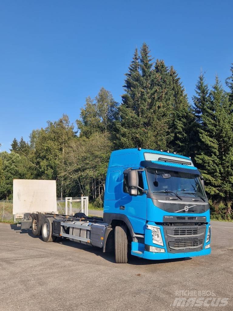Volvo FM500 6X2*4 Camion cabina sasiu